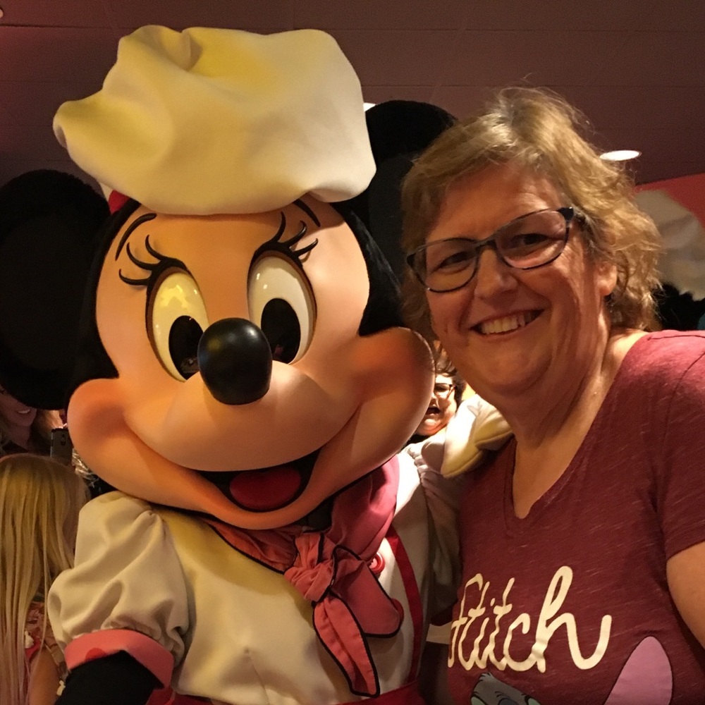 Meet your Posher, Naomi